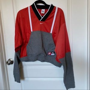 nike cropped sweatshirt